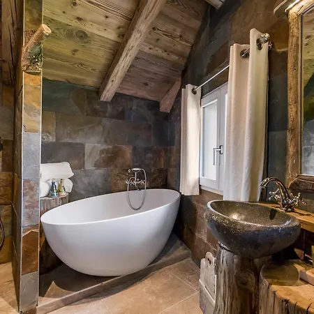 Marc Veyrat - La Maison Des Bois Hotell Manigod