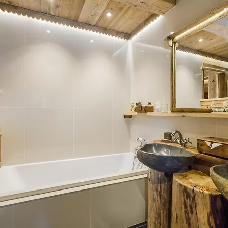 Marc Veyrat - La Maison Des Bois 5*